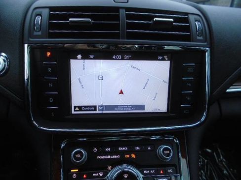 Used 2017 Lincoln Continental Reserve w/ Luxury Package image 13