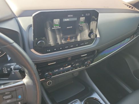 Certified 2023 Nissan Rogue SL w/ SL Premium Package FWD image 24