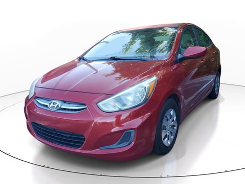 Used 2017 Hyundai Accent SE FWD image 3