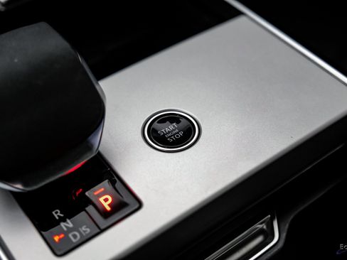 Used 2024 Land Rover Range Rover SE image 63