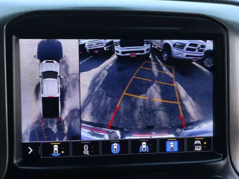 Used 2022 GMC Sierra 2500 Denali image 42