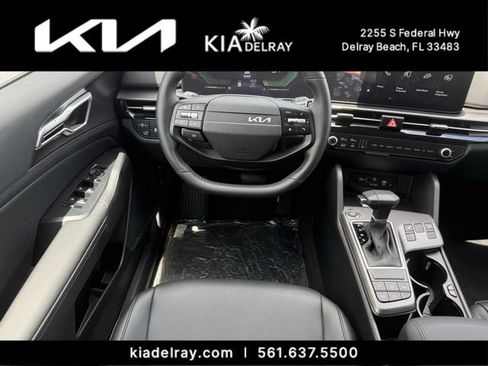 Used 2026 Kia Sportage EX w/ EX Panorama Roof Package FWD image 12