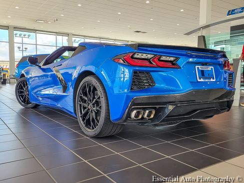 Used 2024 Chevrolet Corvette Stingray Preferred Cpe w/ Battery Protection Package RWD image 6