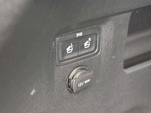 Used 2020 Kia Telluride LX AWD/4WD image 10