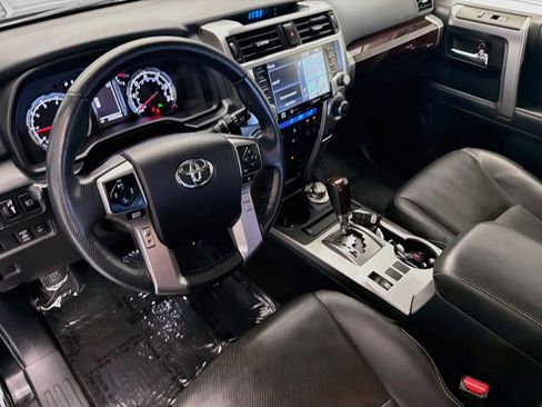 Used 2024 Toyota 4Runner Limited AWD/4WD image 7