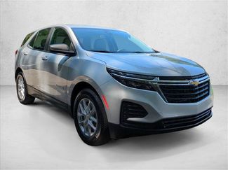 Used 2022 Chevrolet Equinox LS w/ Driver Confidence II Package FWD video 3