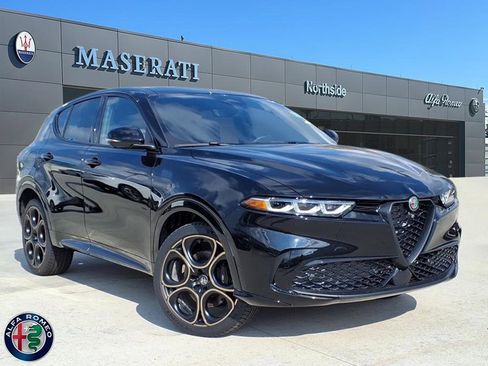 New 2025 Alfa Romeo Tonale Intensa image 1