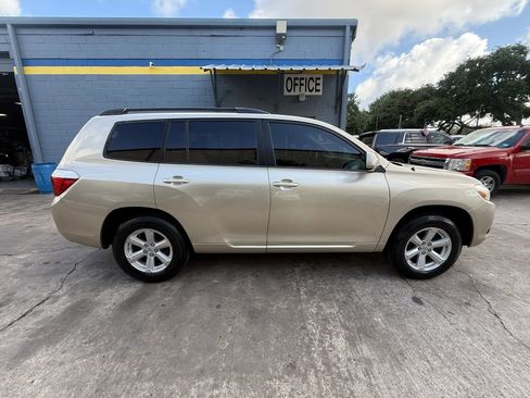 Used 2008 Toyota Highlander 2WD image 8