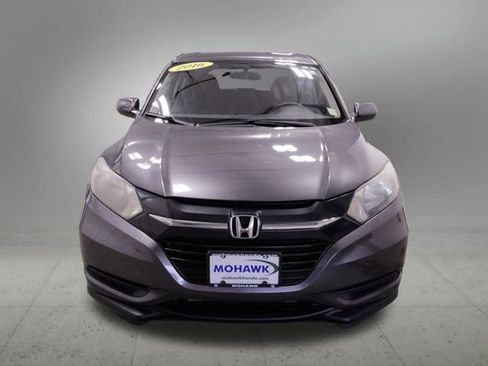 Used 2016 Honda HR-V LX image 9