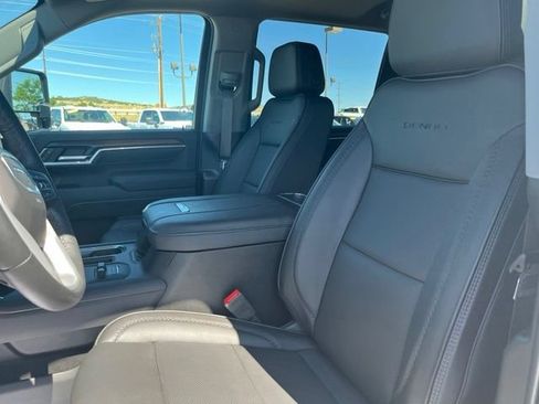 Certified 2026 GMC Sierra 3500 Denali w/ Denali Reserve Package AWD/4WD image 17