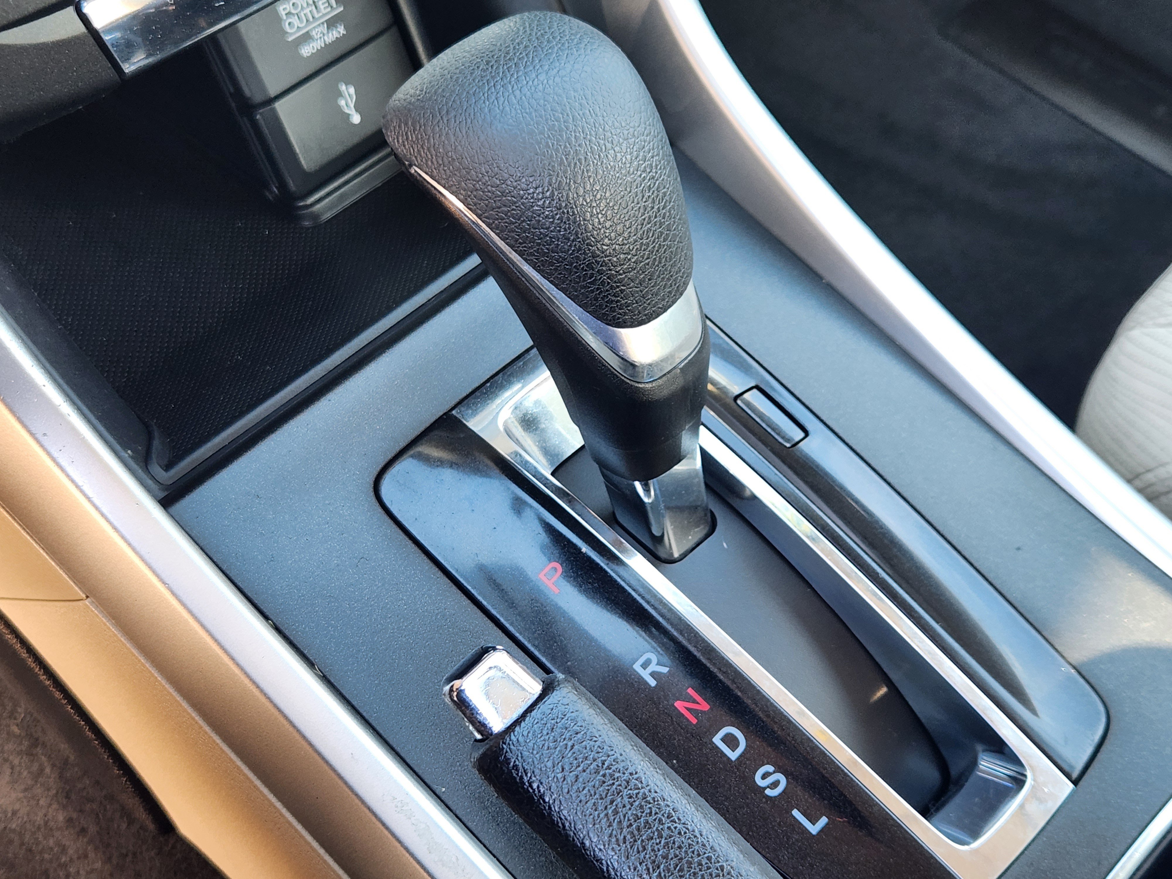 Used 2015 Honda Accord EX image 12