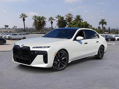Used 2023 BMW i7 xDrive60 w/ Executive Package 2