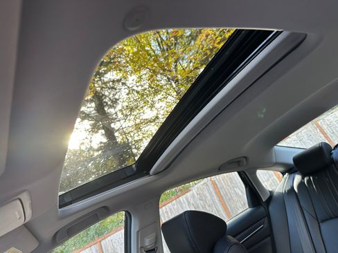 Used 2019 Honda Accord EX-L image 23