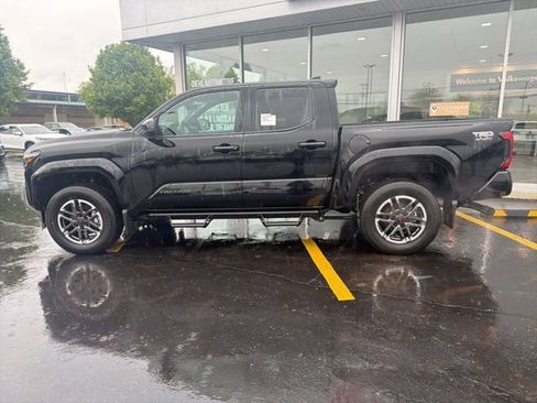 New 2026 Toyota Tacoma TRD Sport AWD/4WD image 3