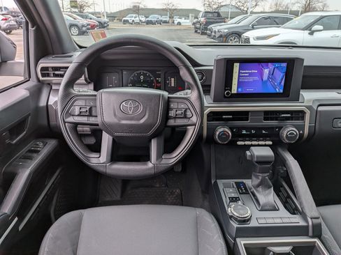 Used 2025 Toyota Tacoma SR5 image 26