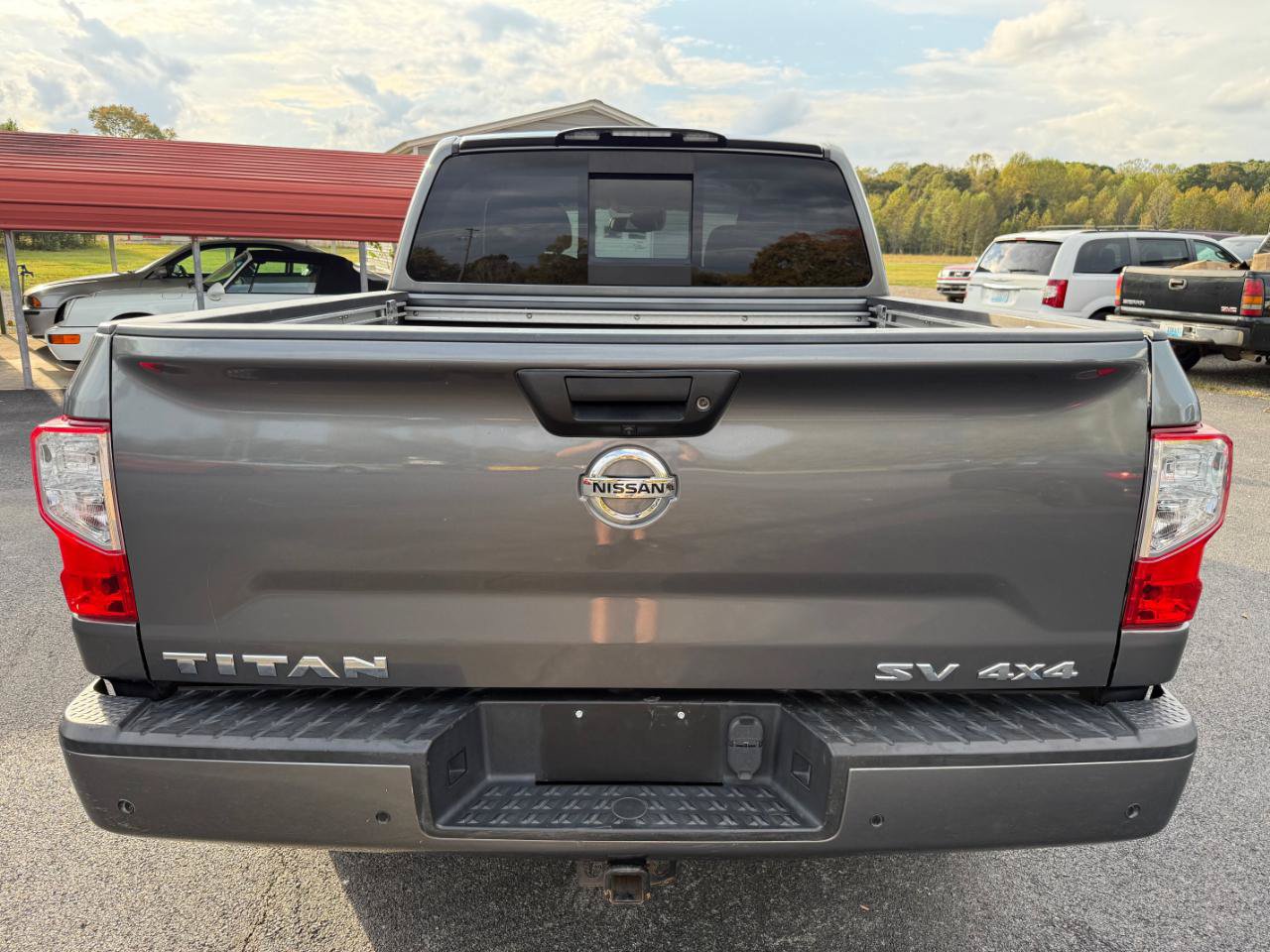 Used 2020 Nissan Titan SV w/ SV Convenience Package AWD/4WD image 10