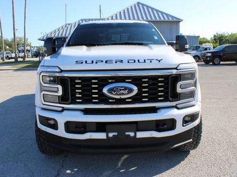 Used 2025 Ford F450 Platinum AWD/4WD image 2