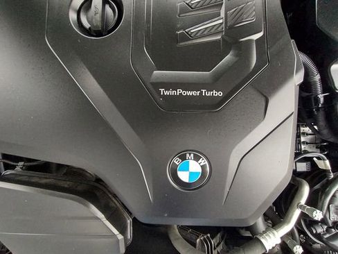 Used 2021 BMW 330i Sedan w/ Driving Assistance Package image 87