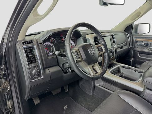 Used 2015 RAM 1500 Laramie w/ Convenience Group AWD/4WD image 9