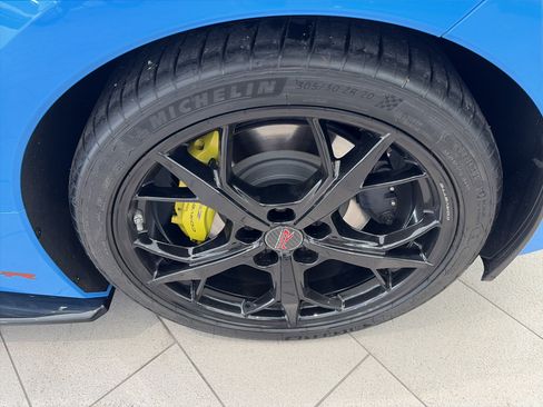 Used 2021 Chevrolet Corvette Stingray Premium Cpe w/ Z51 Performance Package image 15