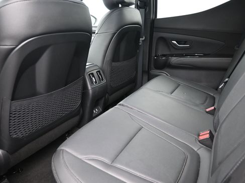 Used 2024 Hyundai Santa Cruz Limited image 22