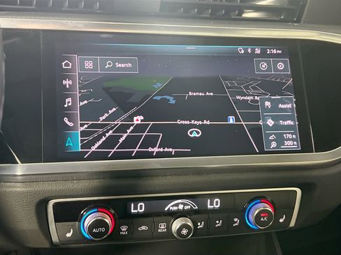 Used 2020 Audi Q3 2.0T Prestige image 13