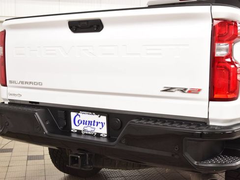 Used 2024 Chevrolet Silverado 2500 ZR2 w/ Technology Package AWD/4WD image 27