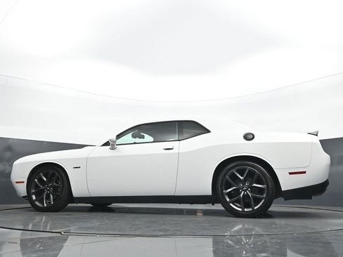 Used 2019 Dodge Challenger R/T w/ Driver Convenience Group RWD image 43