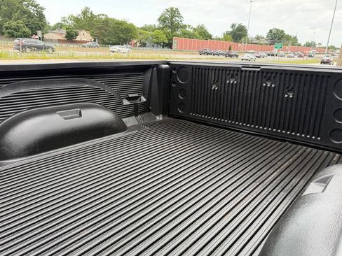 Used 2015 RAM 1500 Laramie w/ Convenience Group AWD/4WD image 18
