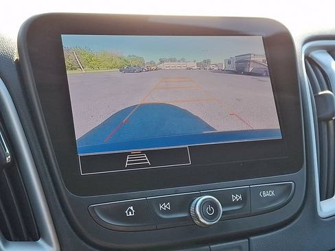 Used 2024 Chevrolet Malibu LT FWD image 4