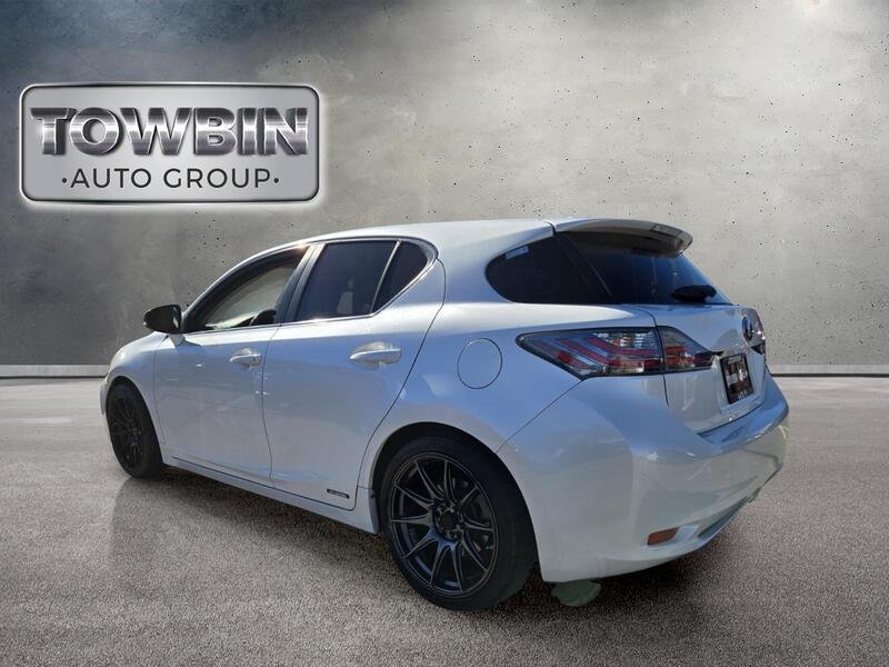 Used 2013 Lexus CT 200h w/ Premium Pkg w/Navigation FWD image 7
