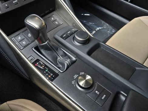Used 2019 Lexus IS 300 F Sport w/ F Sport Package RWD image 20
