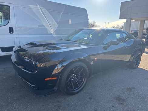 Used 2023 Dodge Challenger R/T Scat Pack image 1