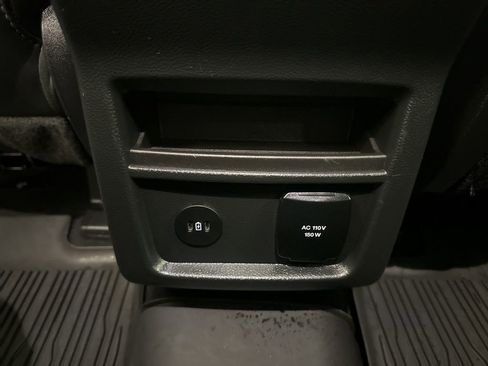 Certified 2024 Ford Edge SEL w/ Convenience Package image 14