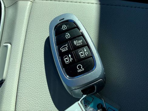 Used 2022 Hyundai Tucson Limited image 13