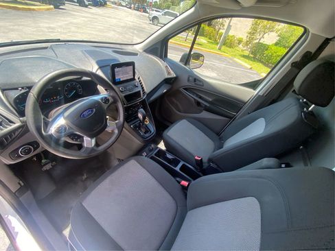Used 2020 Ford Transit Connect XL FWD image 16