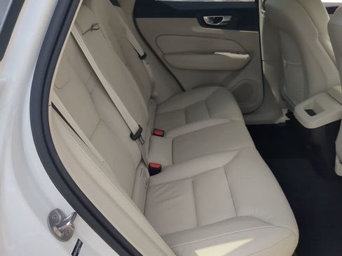 Used 2025 Volvo XC60 B5 Plus w/ Protection Package Premier AWD/4WD image 21