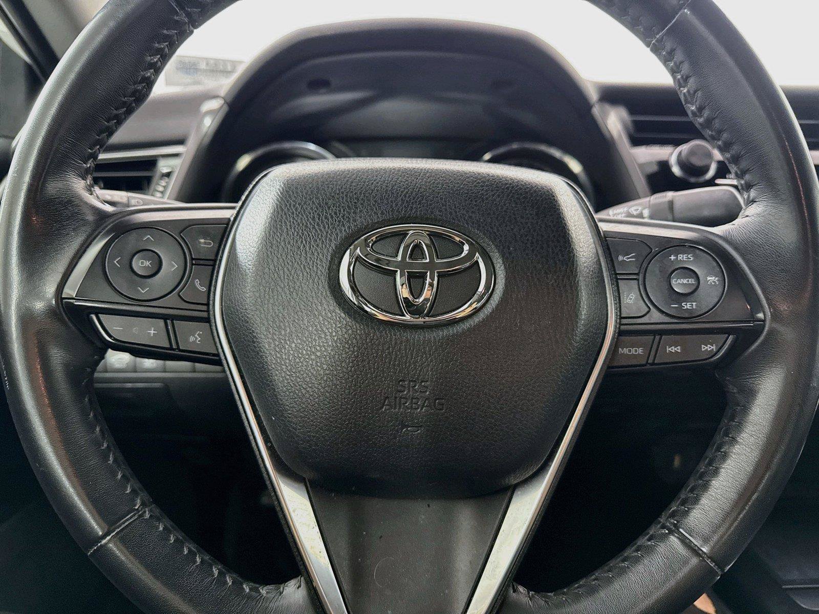Used 2019 Toyota Camry SE w/ Convenience Package FWD image 15