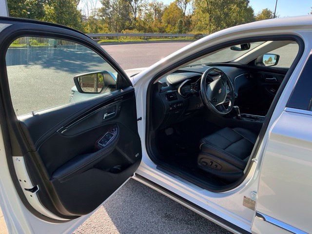 Used 2015 Chevrolet Impala LTZ FWD image 15