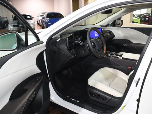 Used 2025 Lexus RX 350 Premium Plus w/ Convenience Package FWD image 45