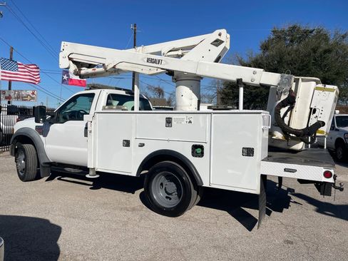 Used 2008 Ford F550 2WD Regular Cab Super Duty image 5