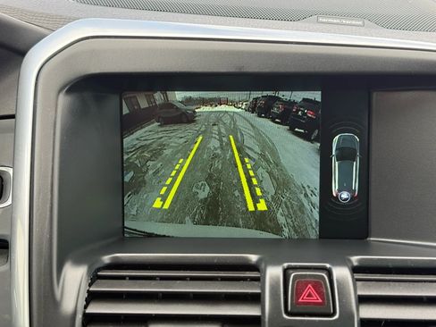 Used 2016 Volvo XC60 T6 Platinum w/ Climate Package image 34