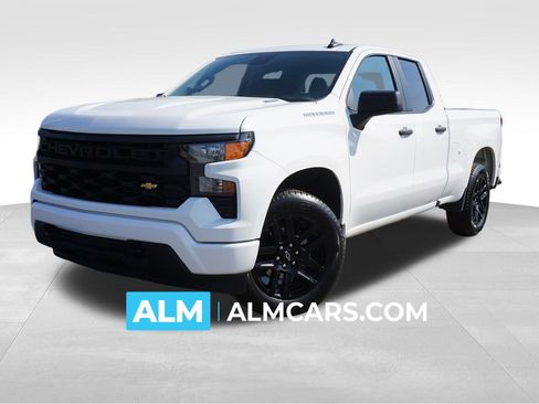 Used 2026 Chevrolet Silverado 1500 Custom image 1