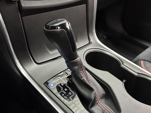 Used 2015 Toyota Camry XSE image 14