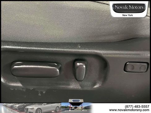 Used 2023 Toyota Tacoma SR5 AWD/4WD image 19