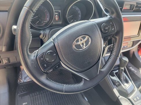 Used 2018 Toyota Corolla iM image 15