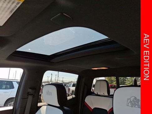 Used 2024 GMC Canyon AT4X w/ AT4X AEV Edition AWD/4WD image 17