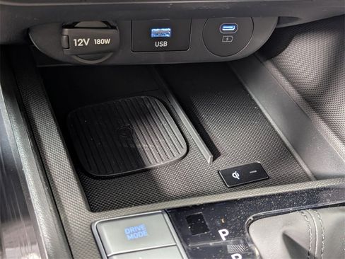 New 2026 Hyundai Elantra Limited image 23