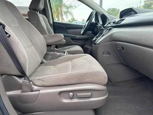 Used 2014 Honda Odyssey EX image 26