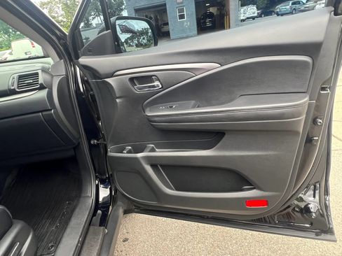 Used 2021 Honda Pilot Special Edition image 32